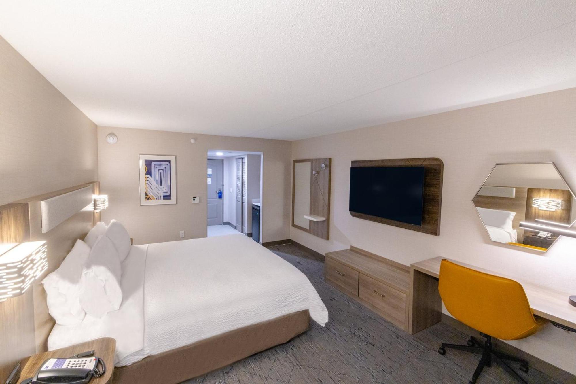 Holiday Inn Express - Neptune By Ihg Exterior photo
