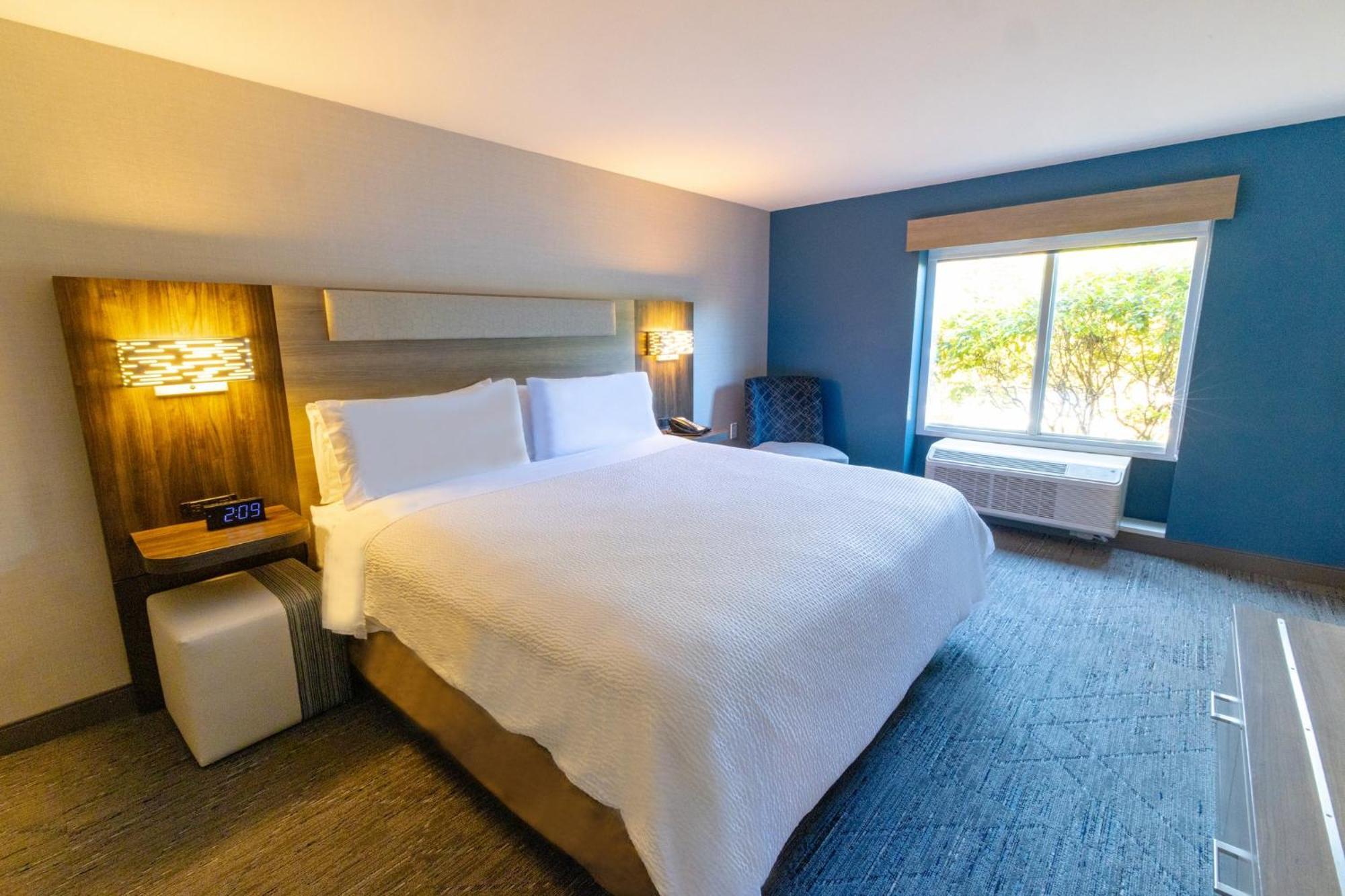 Holiday Inn Express - Neptune By Ihg Exterior photo