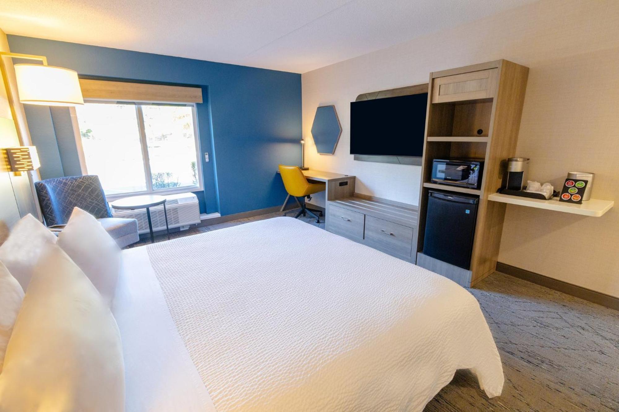 Holiday Inn Express - Neptune By Ihg Exterior photo